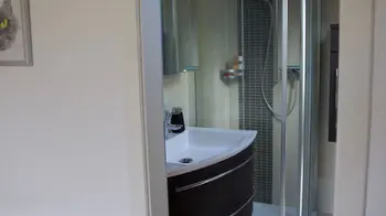 Salle de douche chambre parentale